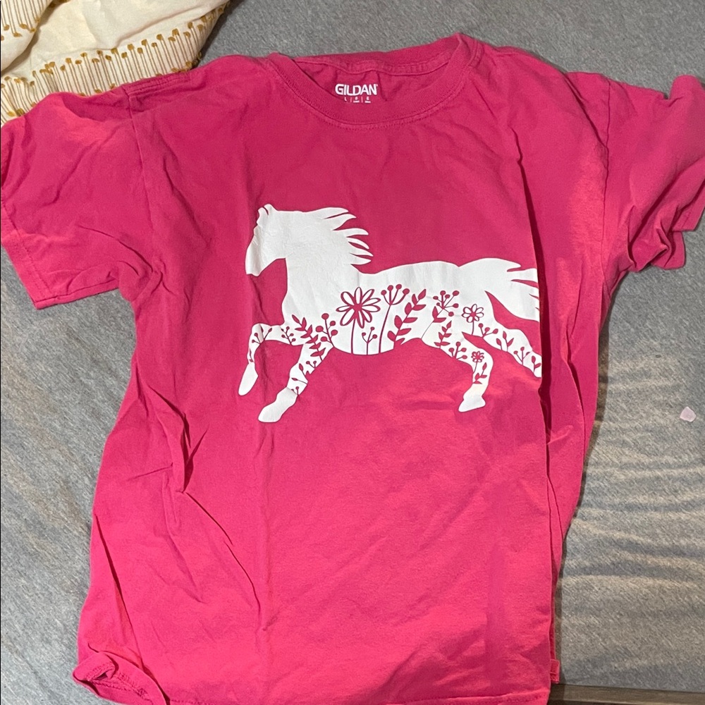 Gildan Kids Fuchsia Horse Graphic Tee